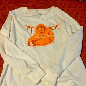 Smithsonian’s National Zoo white sweatshirt - orange Orangutan graphic - size s